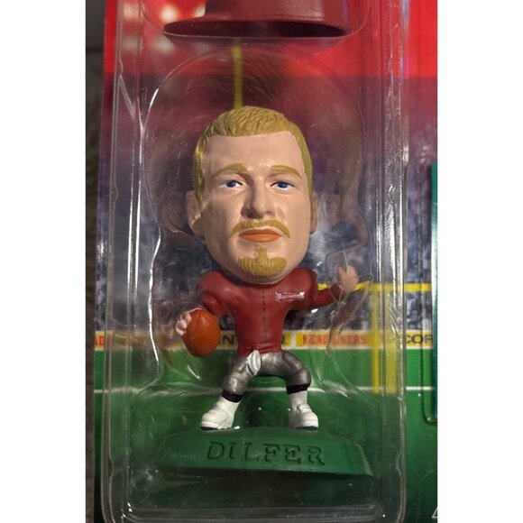 1998 Trent Dilfer Limited Edition NFL Headliners Sideline Quarterbacks With Cap - Picture 2 of 9
